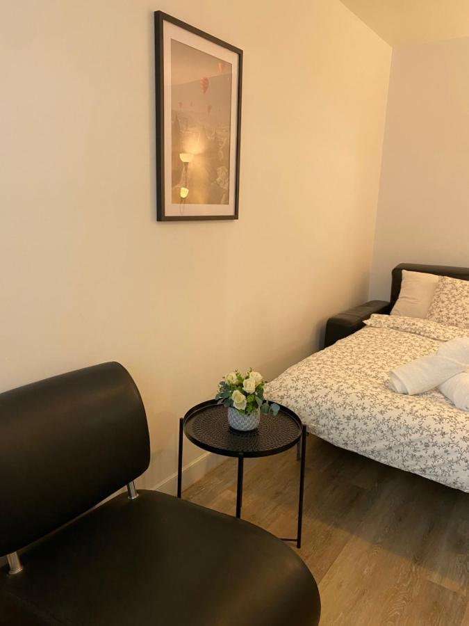 Luxsuite Aubervilliers Luaran gambar